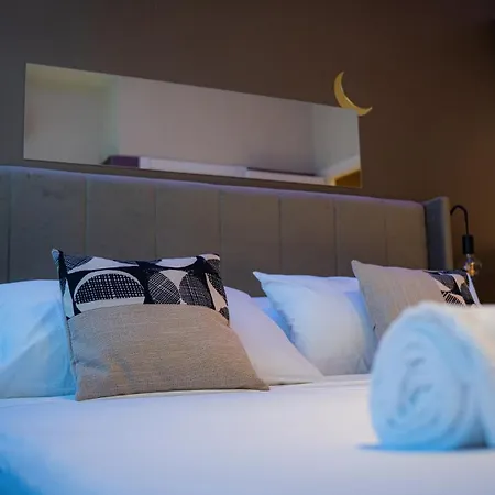 Moon Luxury Катания