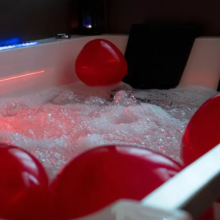 Love hotel Moon Luxury