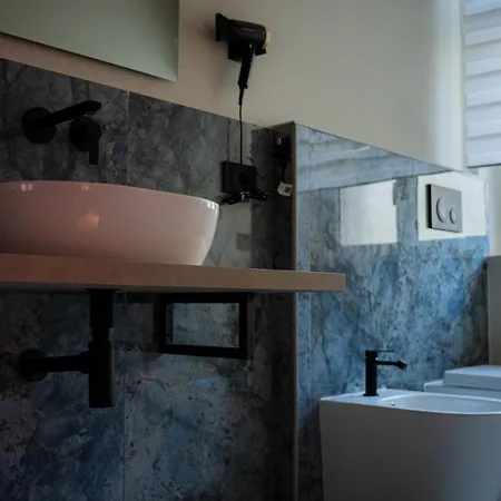 Love hotel Moon Luxury