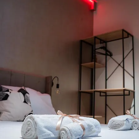 ゲストハウス Moon Luxury 3*