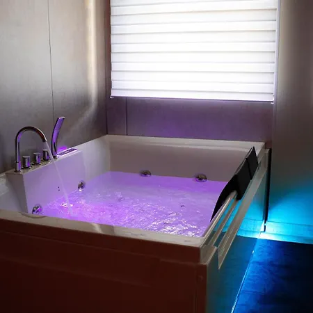Moon Luxury * Catania